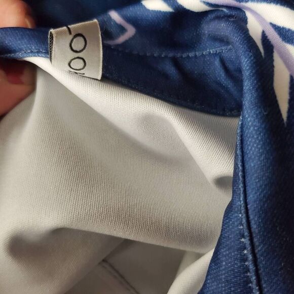 MissLook Size Medium Blue Button Front Shirt - Picture 5 of 8